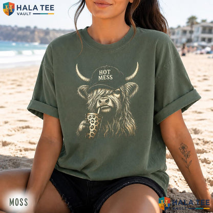 Funny Highland Cow Retro Style T-Shirt Cute Hot Mess Coffee Graphic Top