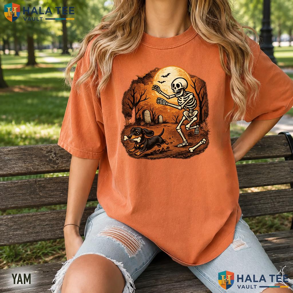 Halloween Dachshund Dog Comfort Colors T Shirt Funny Skeleton Pet Lover Top Relaxed Fit Tee