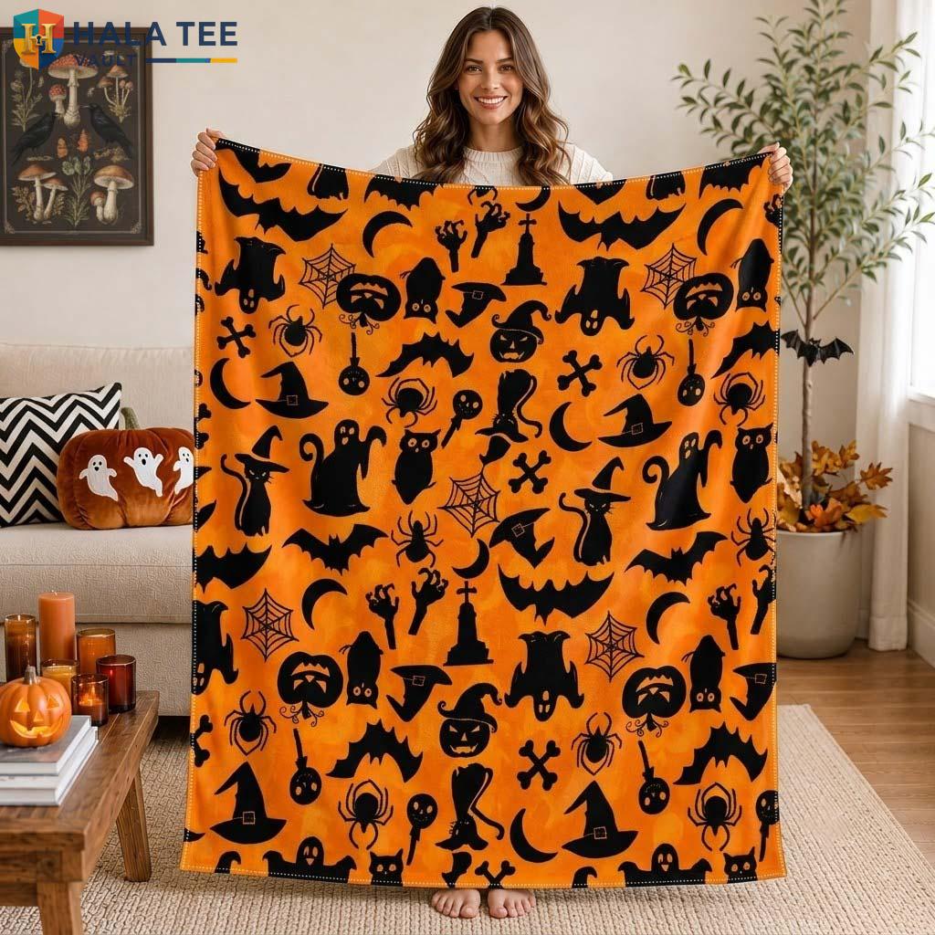 Orange Spooky Bats Halloween Fleece Blanket Soft Cozy Flannel Party Throw