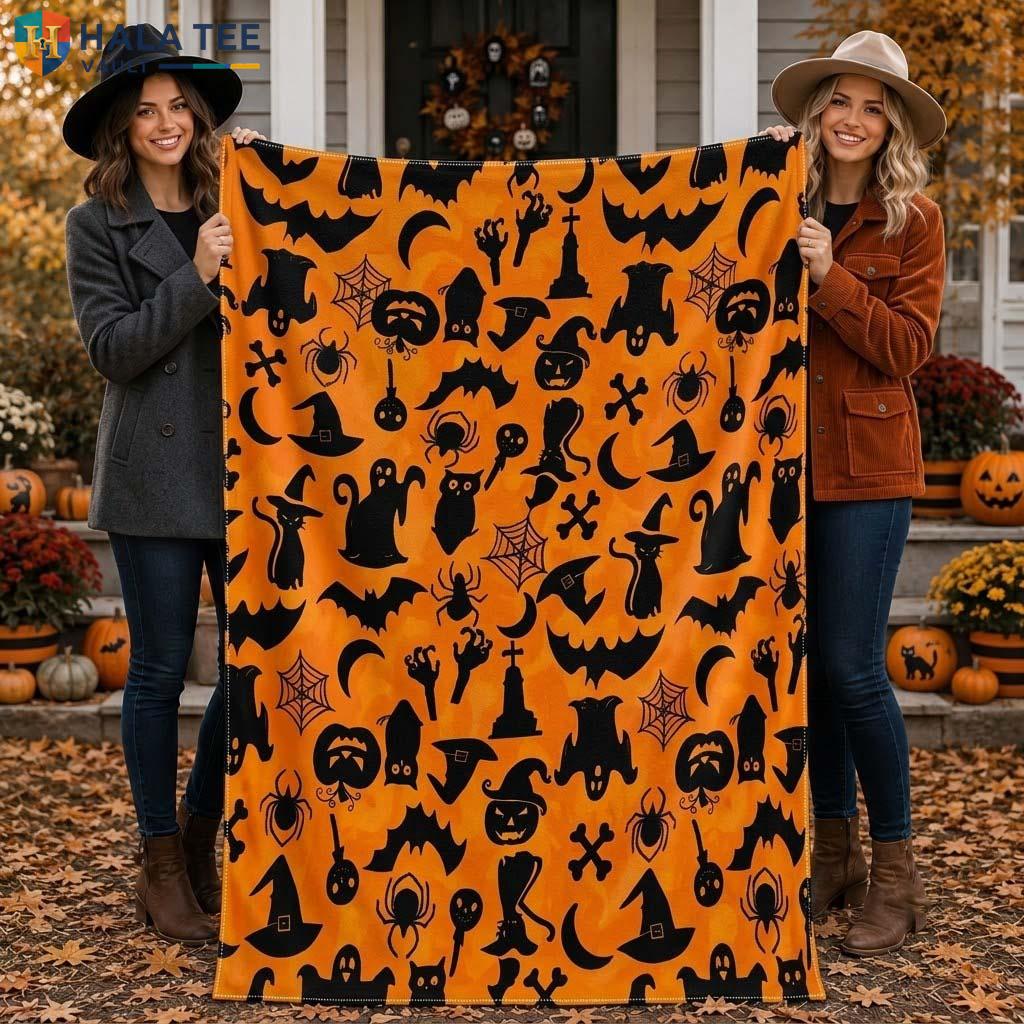 Orange Spooky Bats Halloween Fleece Blanket Soft Cozy Flannel Party Throw