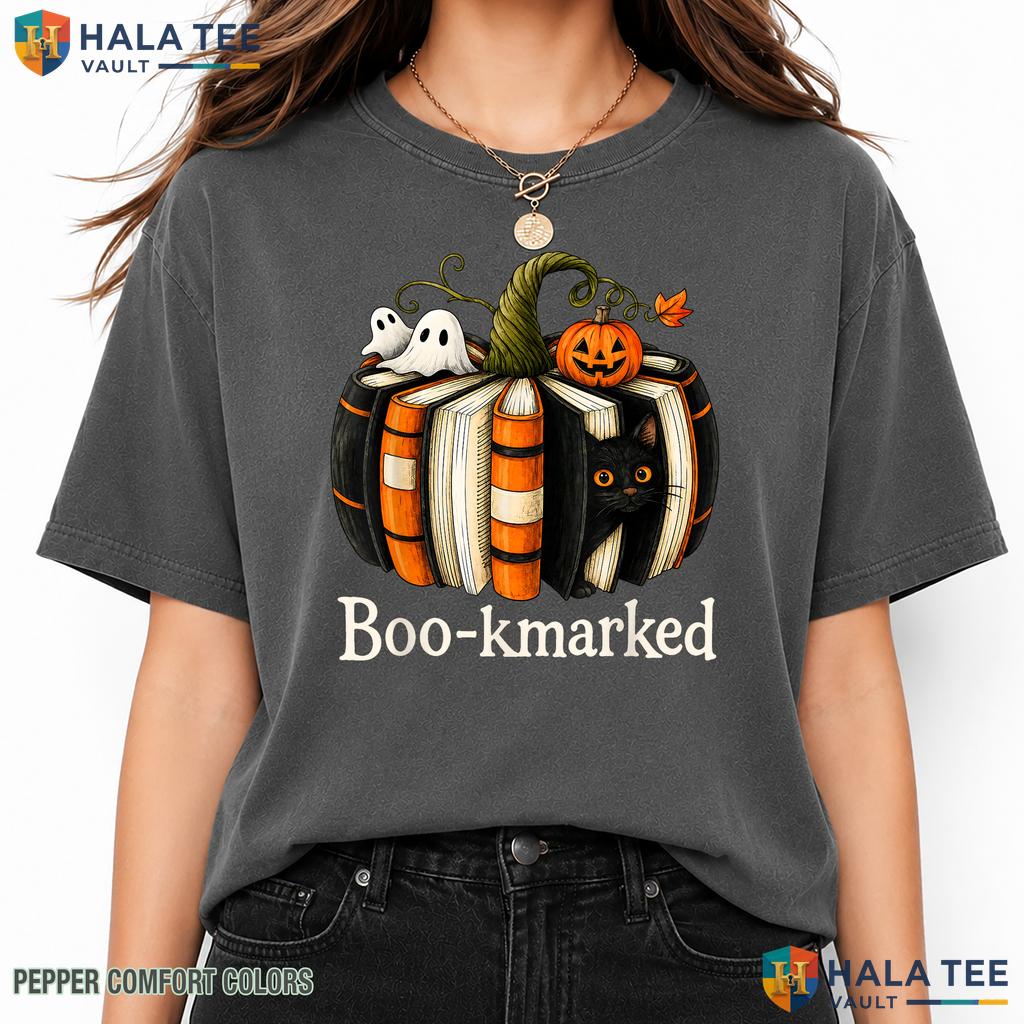 Reading Pumpkin Cat Librarian Garment-Dyed T-Shirt Halloween Teacher