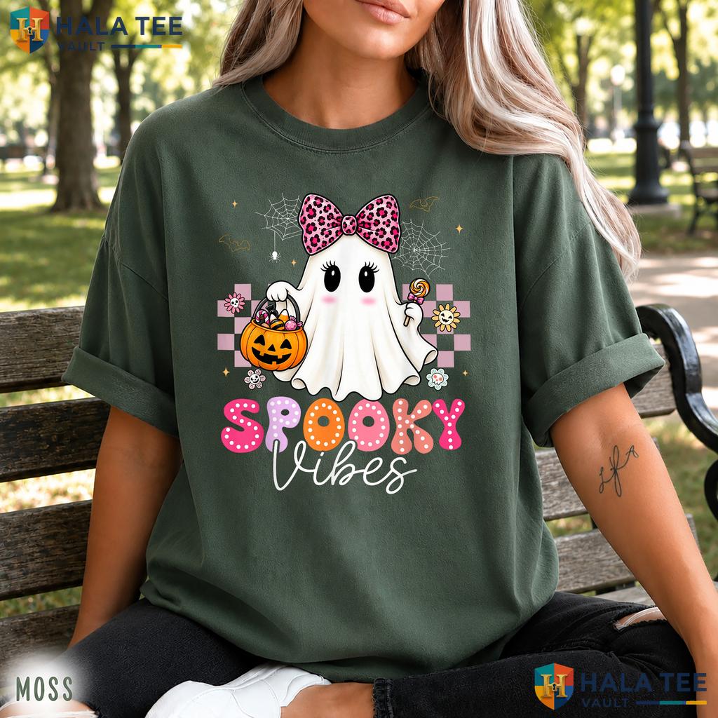 Spooky Vibes Ghost Costumes Comfort Colors Shirt Groovy Halloween